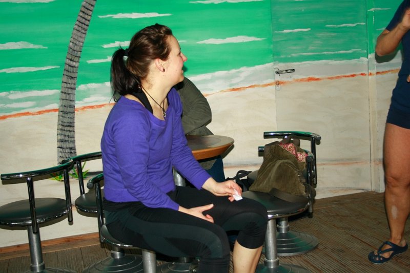 _MG_1125.JPG - Biene Flohr hört sich die Fachsimpelei an, grins.Ob mir Ines wirklich gute Tipps gibt???